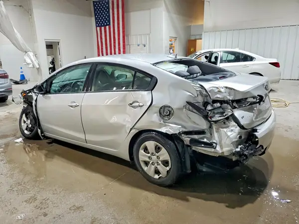 3KPFK4A75HE055781 2017 KIA FORTE - Image 2