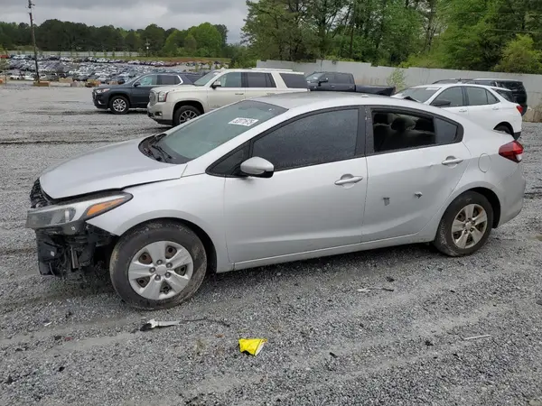 3KPFK4A75HE058065 2017 KIA FORTE - Image 1