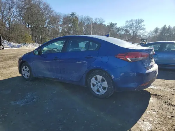 3KPFK4A75HE062410 2017 KIA FORTE - Image 2