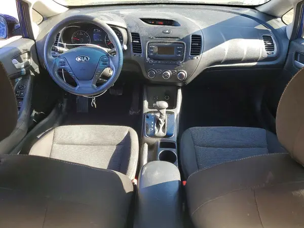 3KPFK4A75HE062410 2017 KIA FORTE - Image 8
