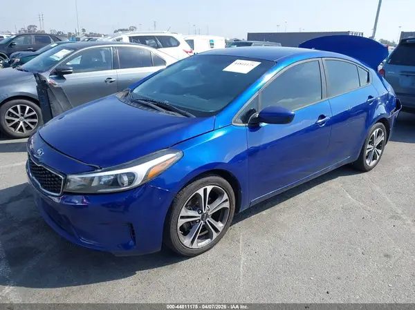 3KPFK4A75HE068885 2017 KIA FORTE - Image 2