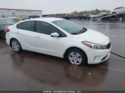 3KPFK4A75HE071124 2017 KIA FORTE
