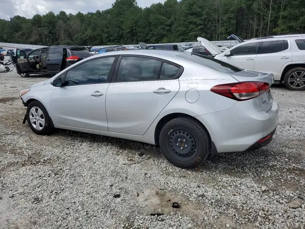 3KPFK4A75HE071463 2017 KIA FORTE - Image 2