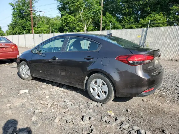 3KPFK4A75HE073472 2017 KIA FORTE - Image 2