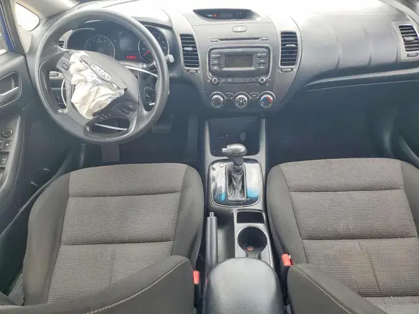 3KPFK4A75HE088344 2017 KIA FORTE - Image 8