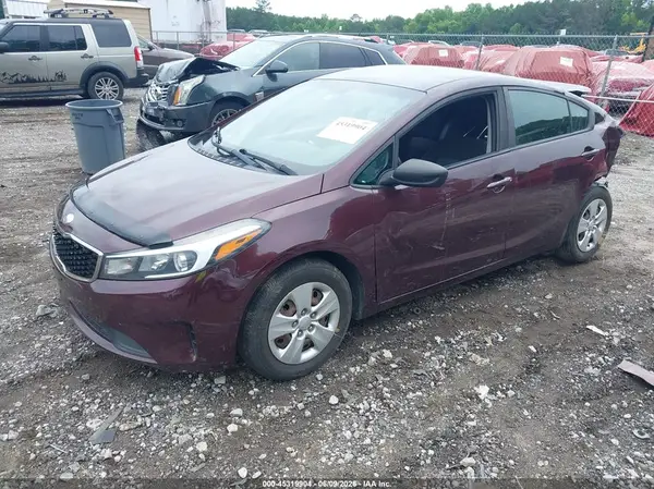 3KPFK4A75HE089431 2017 KIA FORTE - Image 2