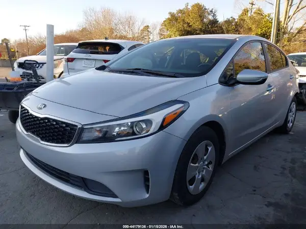 3KPFK4A75HE090224 2017 KIA FORTE - Image 2