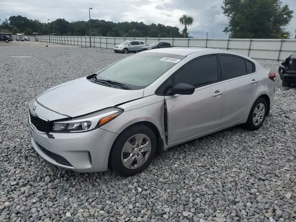 3KPFK4A75HE091700 2017 KIA FORTE - Image 1