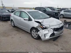 3KPFK4A75HE092457 2017 KIA FORTE