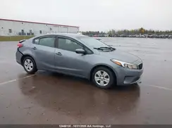 3KPFK4A75HE095066 2017 KIA FORTE