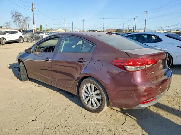 3KPFK4A75HE095651 2017 KIA FORTE - Image 2