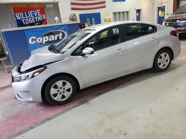 3KPFK4A75HE099991 2017 KIA FORTE - Image 1