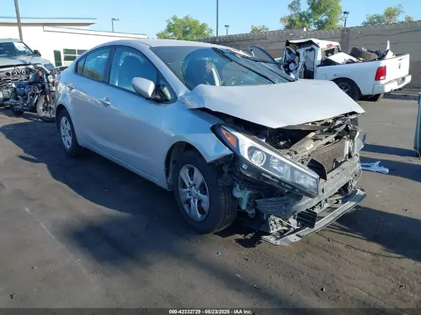 3KPFK4A75HE101450 2017 KIA FORTE - Image 1