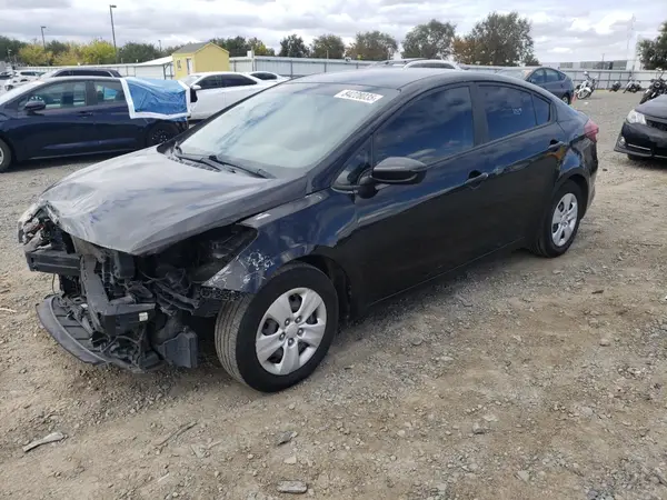 3KPFK4A75HE103103 2017 KIA FORTE - Image 1
