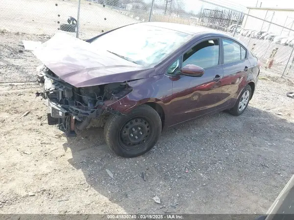 3KPFK4A75HE106261 2017 KIA FORTE - Image 2