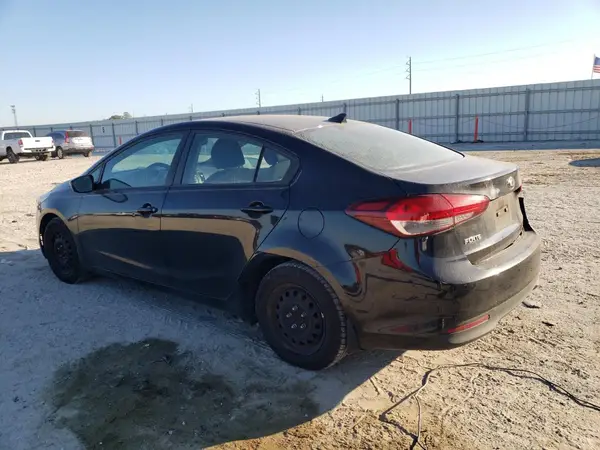 3KPFK4A75HE106728 2017 KIA FORTE - Image 2