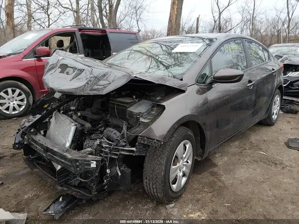 3KPFK4A75HE109788 2017 KIA FORTE - Image 2