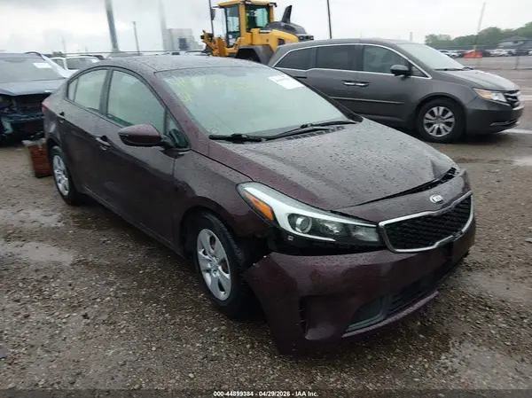 3KPFK4A75HE120791 2017 KIA FORTE - Image 1