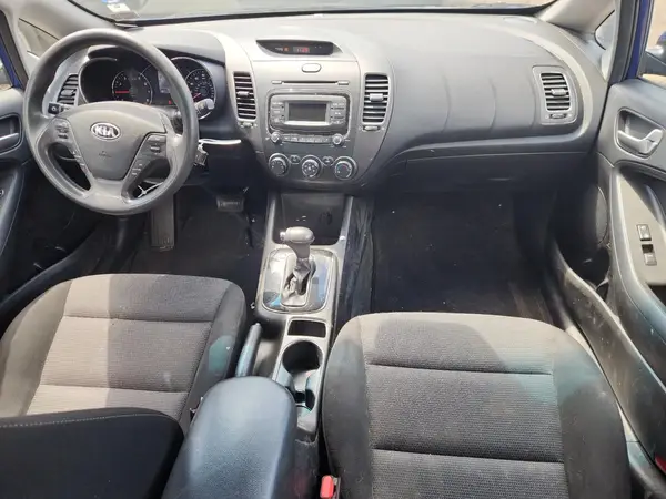 3KPFK4A75HE129233 2017 KIA FORTE - Image 8