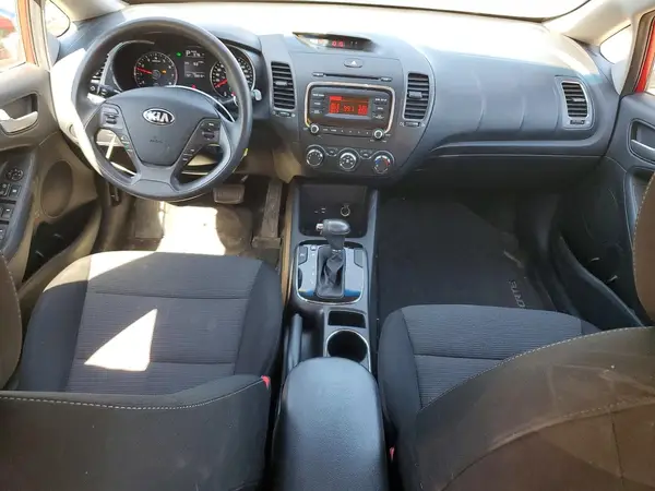 3KPFK4A75HE138661 2017 KIA FORTE - Image 8