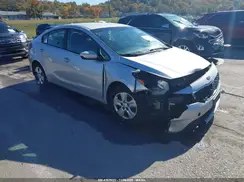 3KPFK4A75HE140331 2017 KIA FORTE