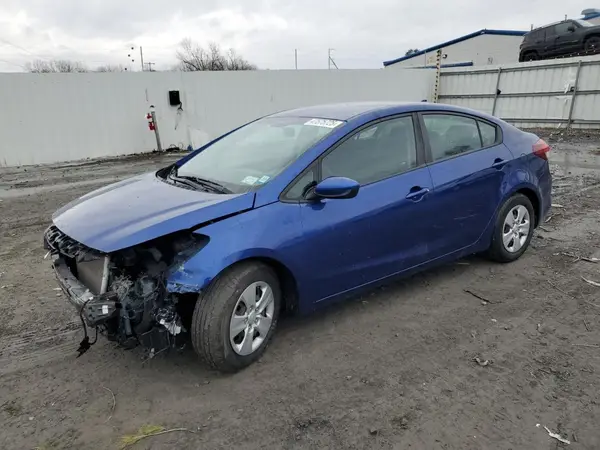 3KPFK4A75HE147294 2017 KIA FORTE - Image 1