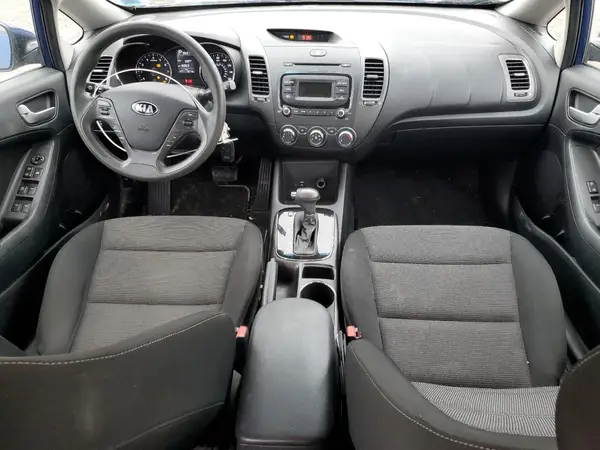 3KPFK4A75HE147294 2017 KIA FORTE - Image 8