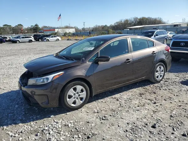 3KPFK4A75HE147960 2017 KIA FORTE - Image 1