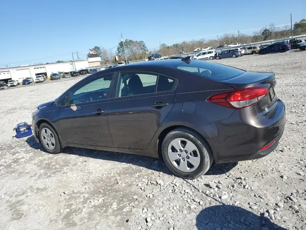 3KPFK4A75HE147960 2017 KIA FORTE - Image 2