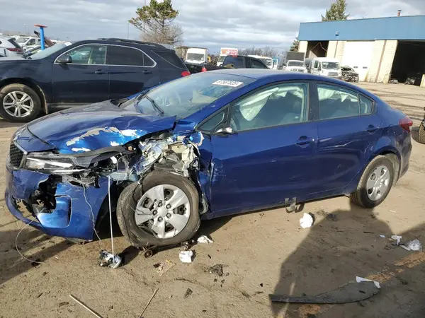 3KPFK4A75HE150535 2017 KIA FORTE - Image 1
