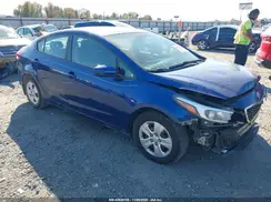 3KPFK4A75HE151376 2017 KIA FORTE