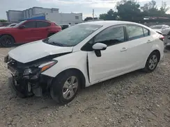 3KPFK4A75HE156268 2017 KIA FORTE