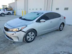 3KPFK4A75HE157758 2017 KIA FORTE