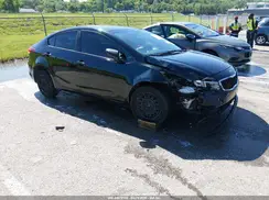 3KPFK4A75JE164554 2018 KIA FORTE