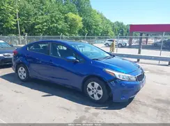 3KPFK4A75JE164702 2018 KIA FORTE