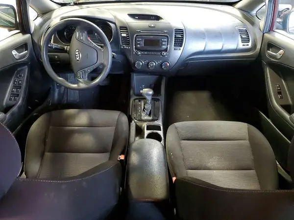 3KPFK4A75JE167521 2018 KIA FORTE - Image 8