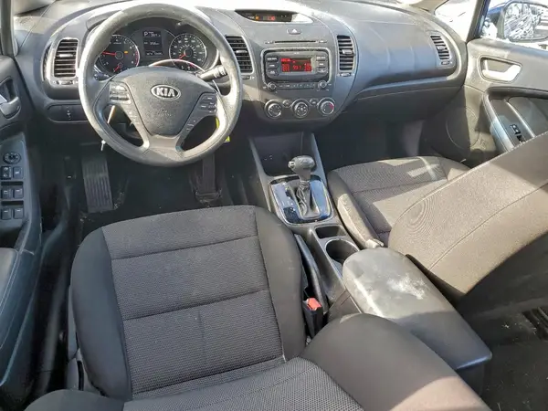 3KPFK4A75JE181886 2018 KIA FORTE - Image 8