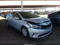 3KPFK4A75JE188515 2018 KIA FORTE