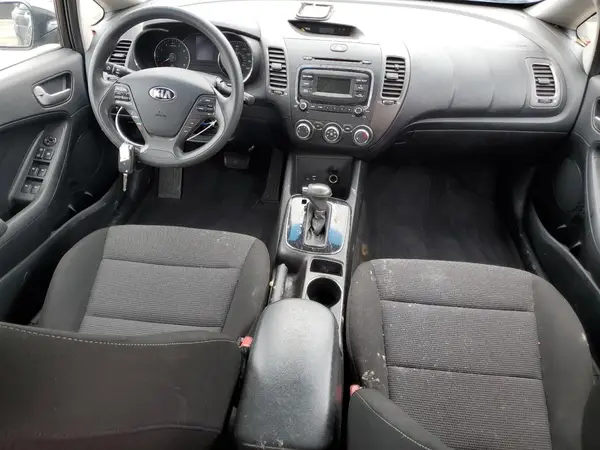 3KPFK4A75JE189132 2018 KIA FORTE - Image 8