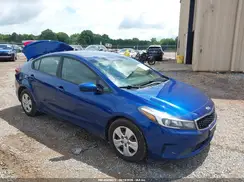 3KPFK4A75JE194766 2018 KIA FORTE
