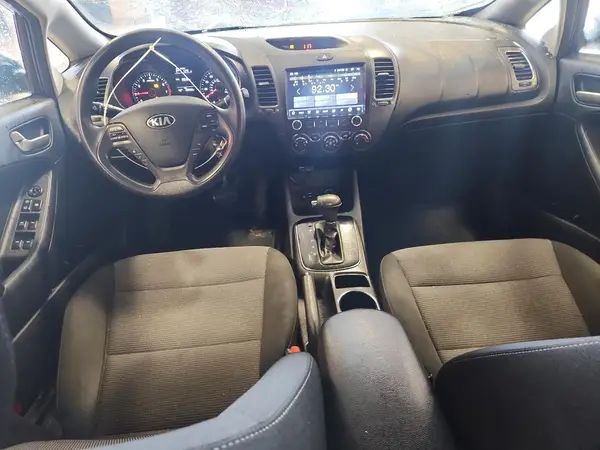 3KPFK4A75JE194783 2018 KIA FORTE - Image 8