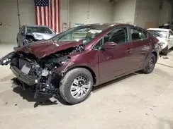 3KPFK4A75JE196369 2018 KIA FORTE