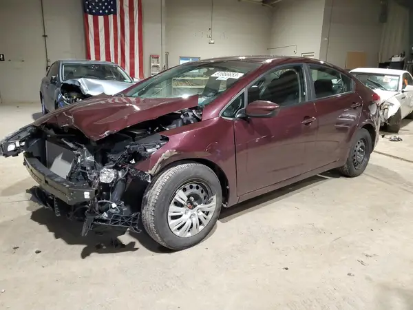 3KPFK4A75JE196369 2018 KIA FORTE - Image 1