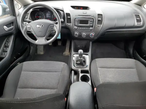 3KPFK4A75JE200582 2018 KIA FORTE - Image 8
