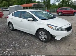 3KPFK4A75JE206382 2018 KIA FORTE