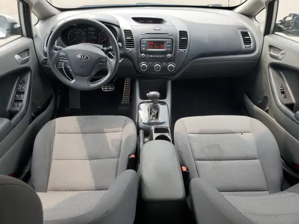 3KPFK4A75JE213347 2018 KIA FORTE - Image 8