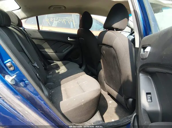 3KPFK4A75JE220220 2018 KIA FORTE - Image 8