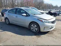 3KPFK4A75JE229726 2018 KIA FORTE