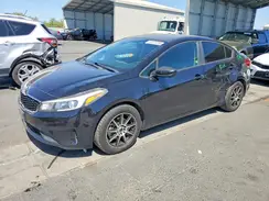 3KPFK4A75JE251807 2018 KIA FORTE