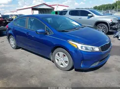 3KPFK4A75JE257977 2018 KIA FORTE